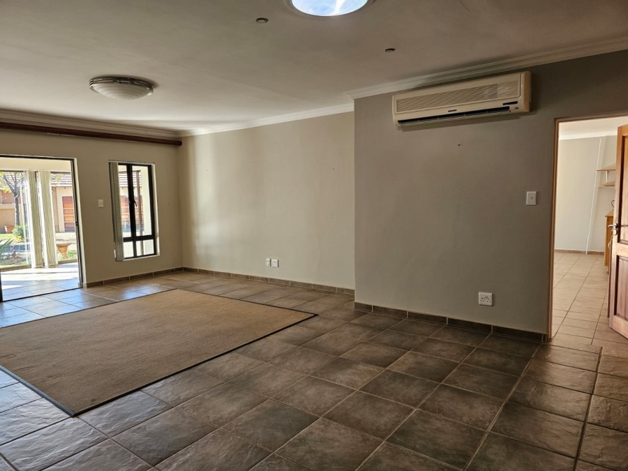 3 Bedroom Property for Sale in Woodland Hills Wildlife Estate Free State
